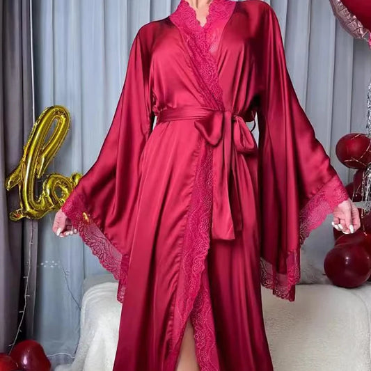 Robe de Chambre Femme Chic – Satin & Dentelle Élégante